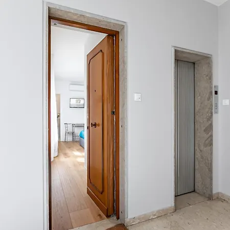 Guesthost - Teatro Massimo Modern *